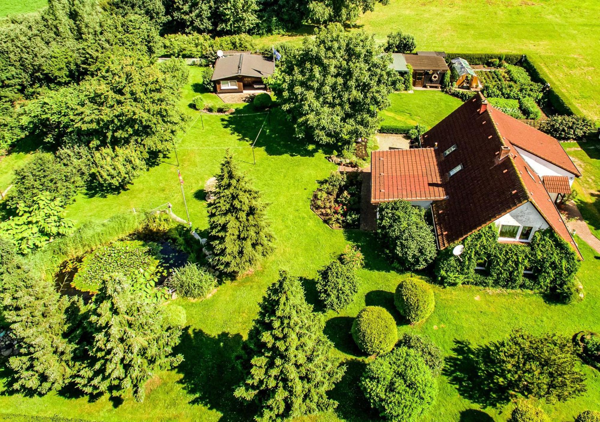 Bungalow Und Ferienwohnung Auf Ruegen Kluis Exterior photo